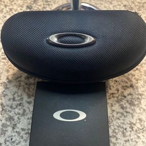 NWOT Oakley Men’s Flak 2.0 Polar Sunglasses. NWTReplacement Lenses